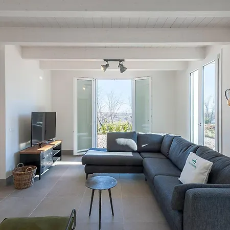 Villa Il Sole E Selene 16 By Marche *