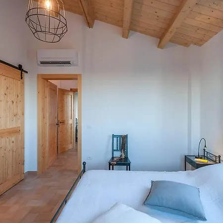 Villa Il Sole E Selene 16 By Marche *